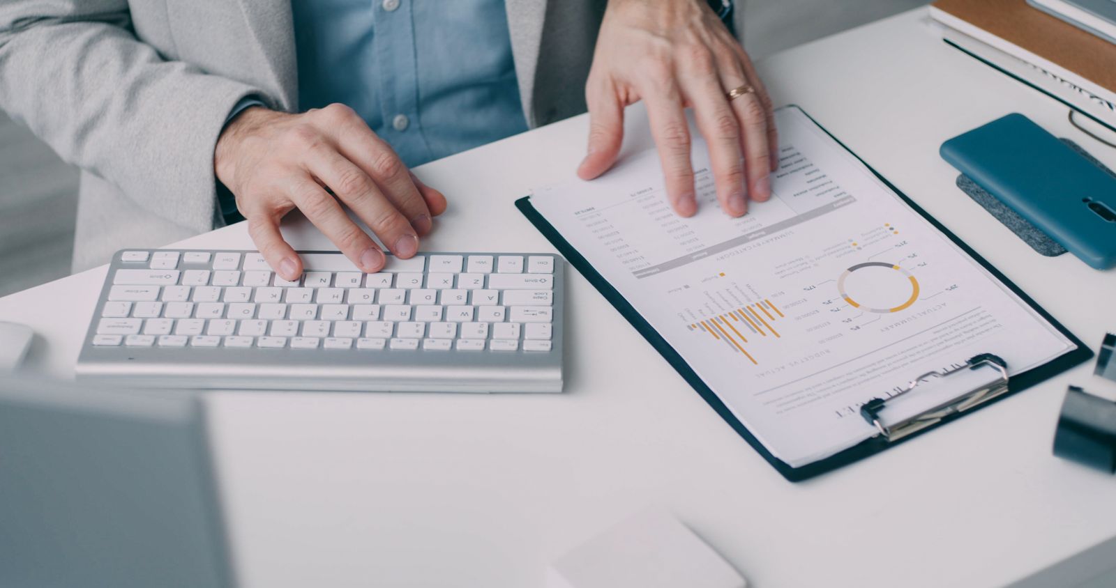 Financial reports and a pen for business credit Michigan planning
